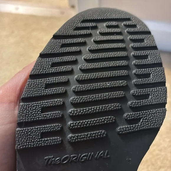 Dr Martens - Picture 6 of 8